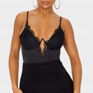 X4B024 PLT CZARNE BODY Z FISZBINAMI KORONKA M 38 M