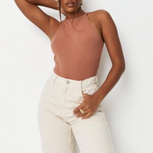 Z9D003 PRĄŻKOWANE BRĄZOWE BODY NA RAMIĄCZKACH MISSGUIDED TALL 36