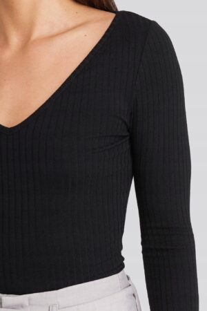 X3B207 CZARNA BLUZKA Z DŁUGIM RĘKAWEM LONG SLEEVE W PRĄŻKI NA-KD M - obrazek 4