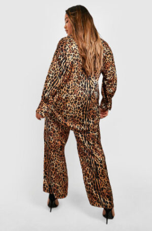 Z1B011 BOOHOO PLUS SATYNOWE SPODNIE PANTERKA 4XL - obrazek 2
