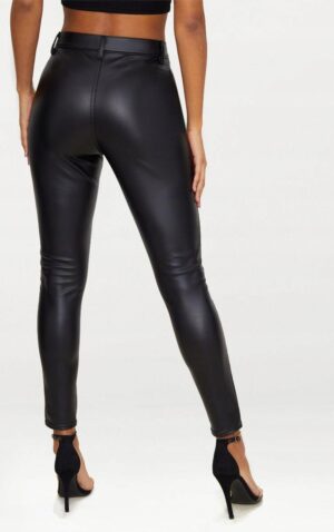 Z3A112 CZARNE DAMSKIE SPODNIE SKINNY RURKI Z EKO SKÓRY PRETTYLITTLETHING 38 - obrazek 3