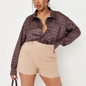 Z4C002 BEŻOWE KRÓTKIE SPODENKI SZORTY Z PASKIEM MISSGUIDED XXL