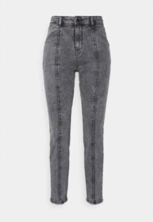 Z3C104 B.YOUNG SZARE JEANSY MOM REGULAR FIT 32