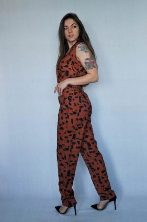 Z5C307*BOOHOO BRĄZOWY KOMBINEZON PRINT S 36 A00 - obrazek 2
