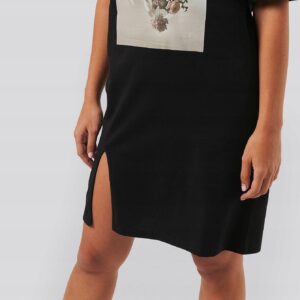 Z2D204*NA-KD SUKIENKA T-SHIRT NADRUK _ A00